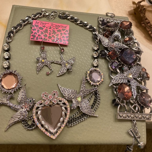 Betsey Johnson Jewelry - Betsey Johnson Iconic Amethyst Necklace Bracelet